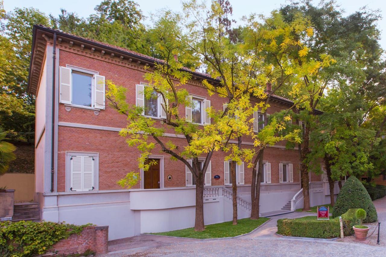 Villaggio Narrante - Foresteria Delle Vigne Serralunga d'Alba Bagian luar foto